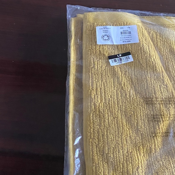 Organic Quick-Dry Textured Towel, Bath Towels - Picture 2 of 4